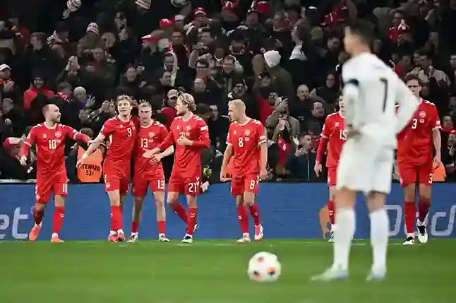 هل كان هويلند يقصد استفزاز رونالدو